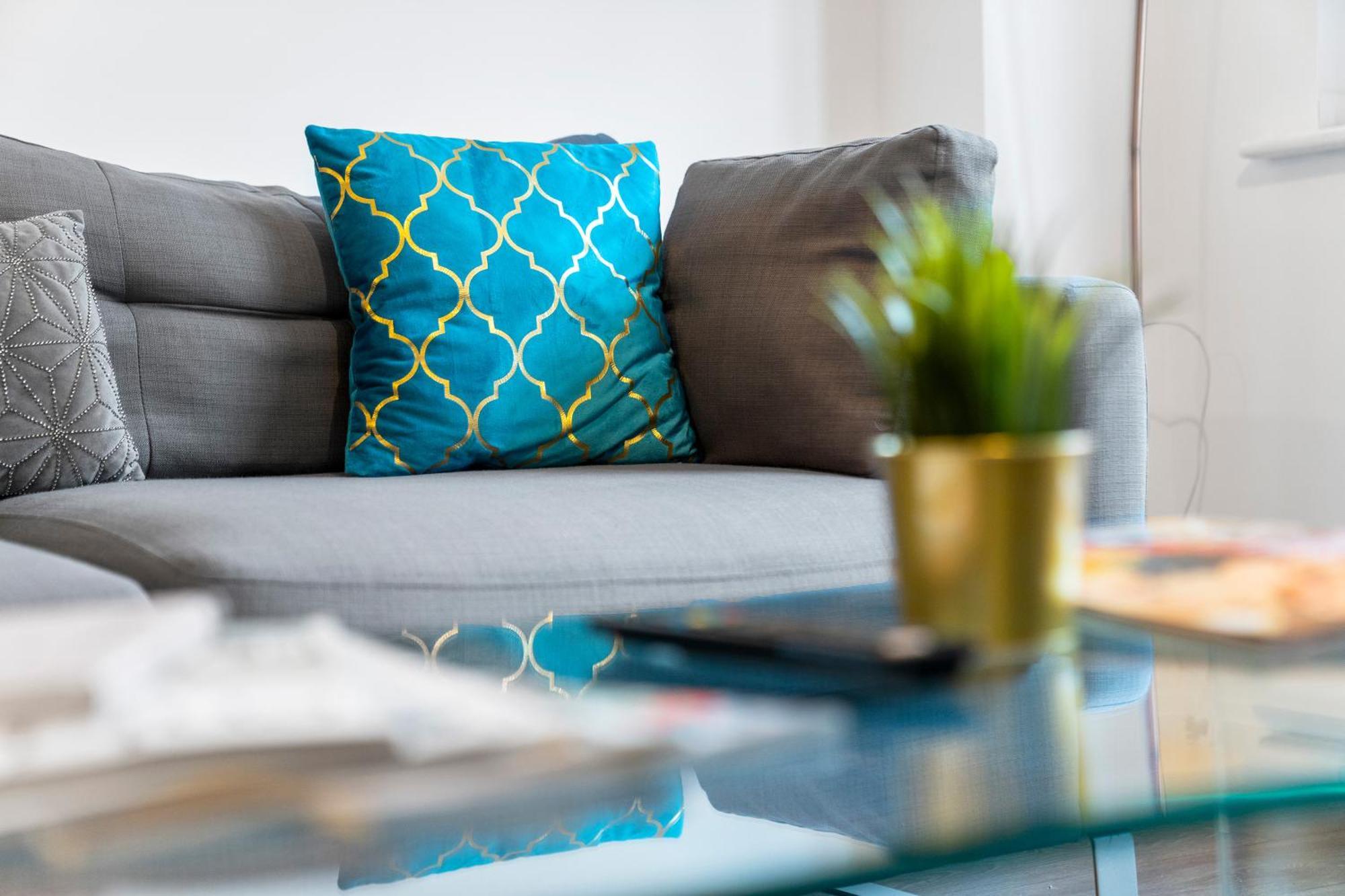 New Luxe Apartment - Secure Parking - Birmingham City Centre - Netflix - Wifi - Top Rated - 54M المظهر الخارجي الصورة